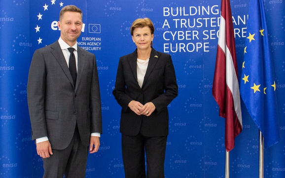 Minister of Foreign Affairs of Latvia, Ms Baiba Braže, and a delegation of high-level cybersecurity officials from Moldova visited ENISA headquarters in Athens